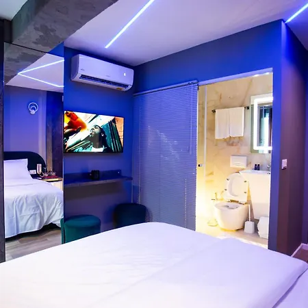 The Bubbles - Jacuzzi Hotel 3*