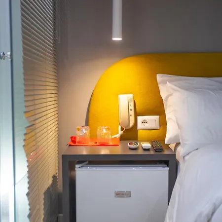 Hotel The Bubbles - Jacuzzi Tirana