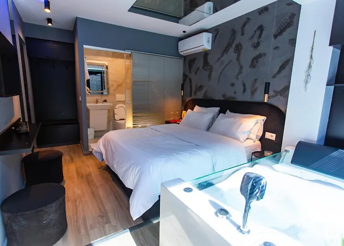 ホテル The Bubbles - Jacuzzi 3*