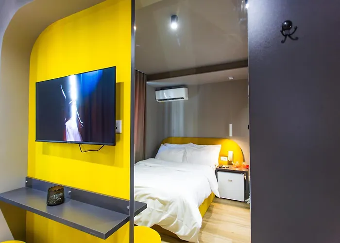 The Bubbles - Jacuzzi Tirana