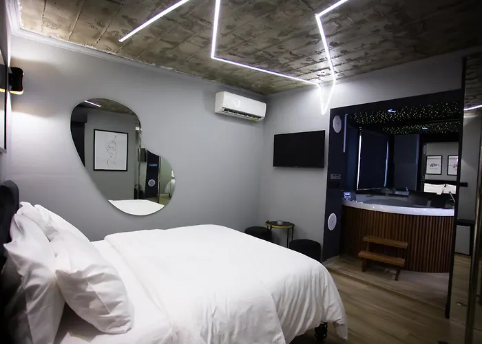 The Bubbles - Jacuzzi 3*