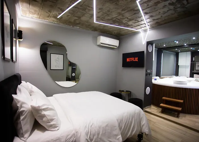 ホテル The Bubbles - Jacuzzi